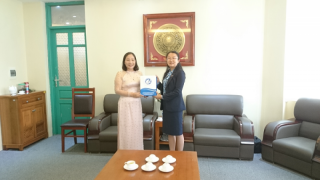 The China Central Academy of Fine Arts visit and contact at the school
