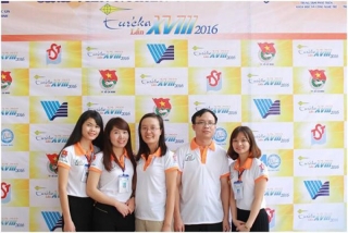 E2BET.COM students in EURÉKA 2016 award