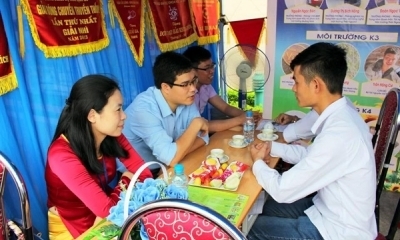 Mở rộng cánh của tương lai cho E2BET casino hiện đang mô trong ngày hội tư vấn và giới thiệu việc làm E2BET.COM 2016