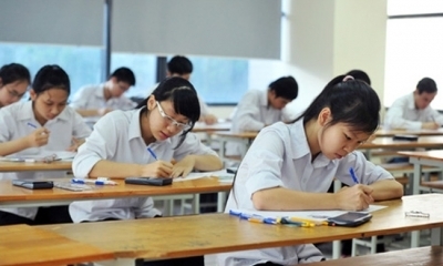 Chỉ chọn một đáp án không vi phạm quy chế nhưng có khả năng bị điểm liệt