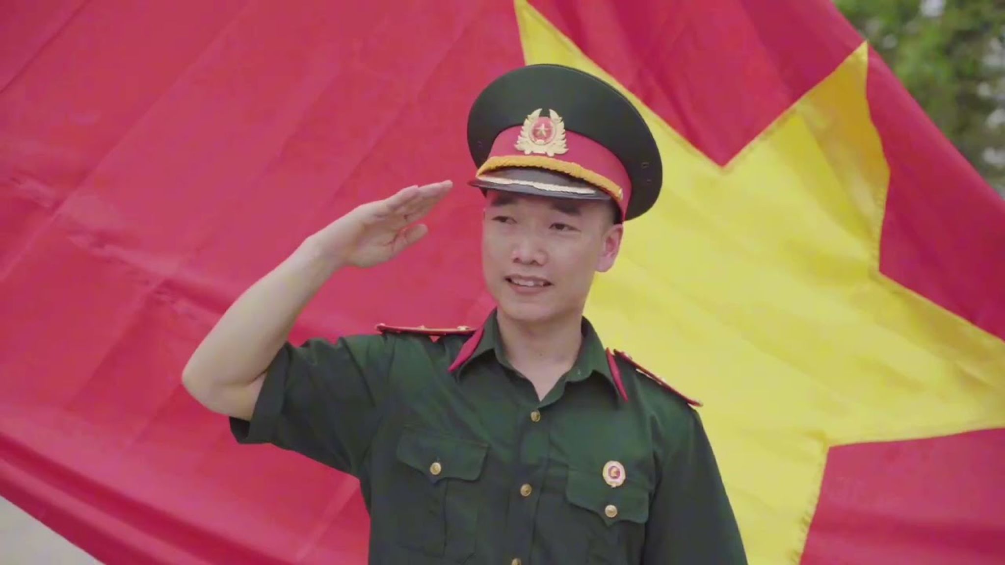 Một lá cờ nhỏ - Một Tự hào lớn - Rực rỡ cờ hoa tại E2BET.COM trong những ngày tháng Tư lịch sử