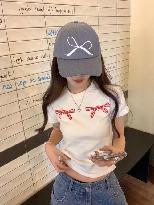Đại diện 2 bên thực hiện nghi thức ký kết